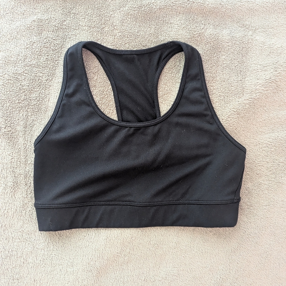 Gap Fit T-Back Sports Bra in Black, Size Small